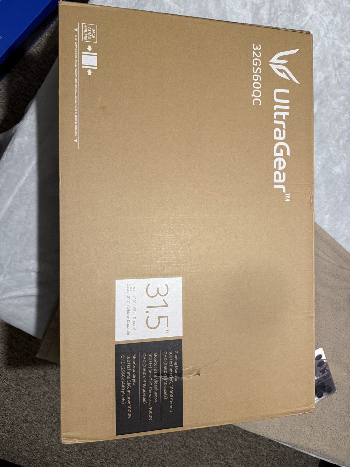 LG ULTRAGEAR Curved Monitor
