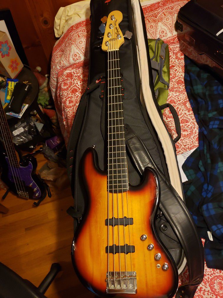 Fender Squier Deluxe V Jazz Bass Sunburst