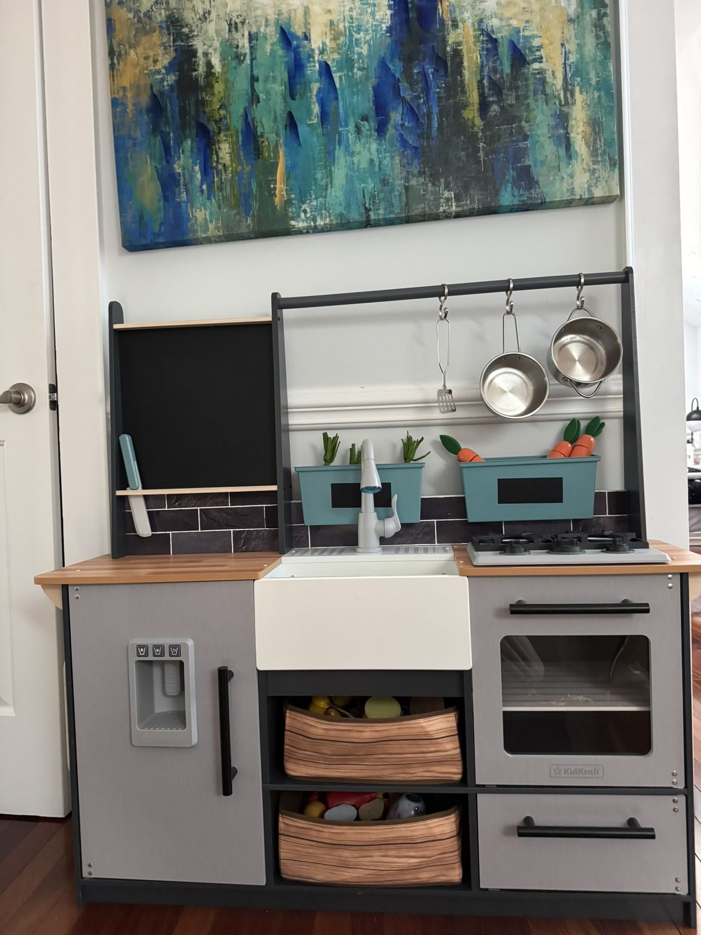 KidKraft Wooden Farm to Table Play Kitchen