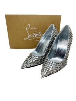 Christian Louboutin Womens Condora Spikes Shoes US8.5Inventory Number: Fj1010878 FP FIX

Christian Louboutin high hills for women, size US 8.5, come