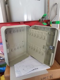 Key box like new