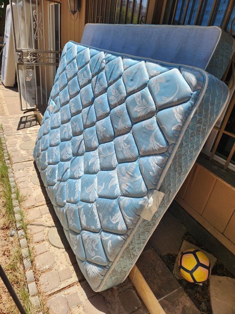 Queen Mattress & Box Spring