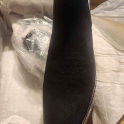 Women's Boots Size 6m