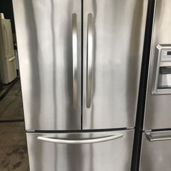 36” in wide 68 height  kitchen aid frige use like new perfect working 