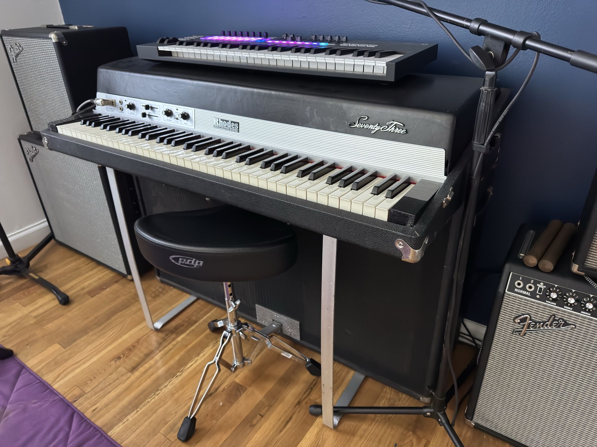 FENDER RHODES 73 KEY SUITCASE MODEL