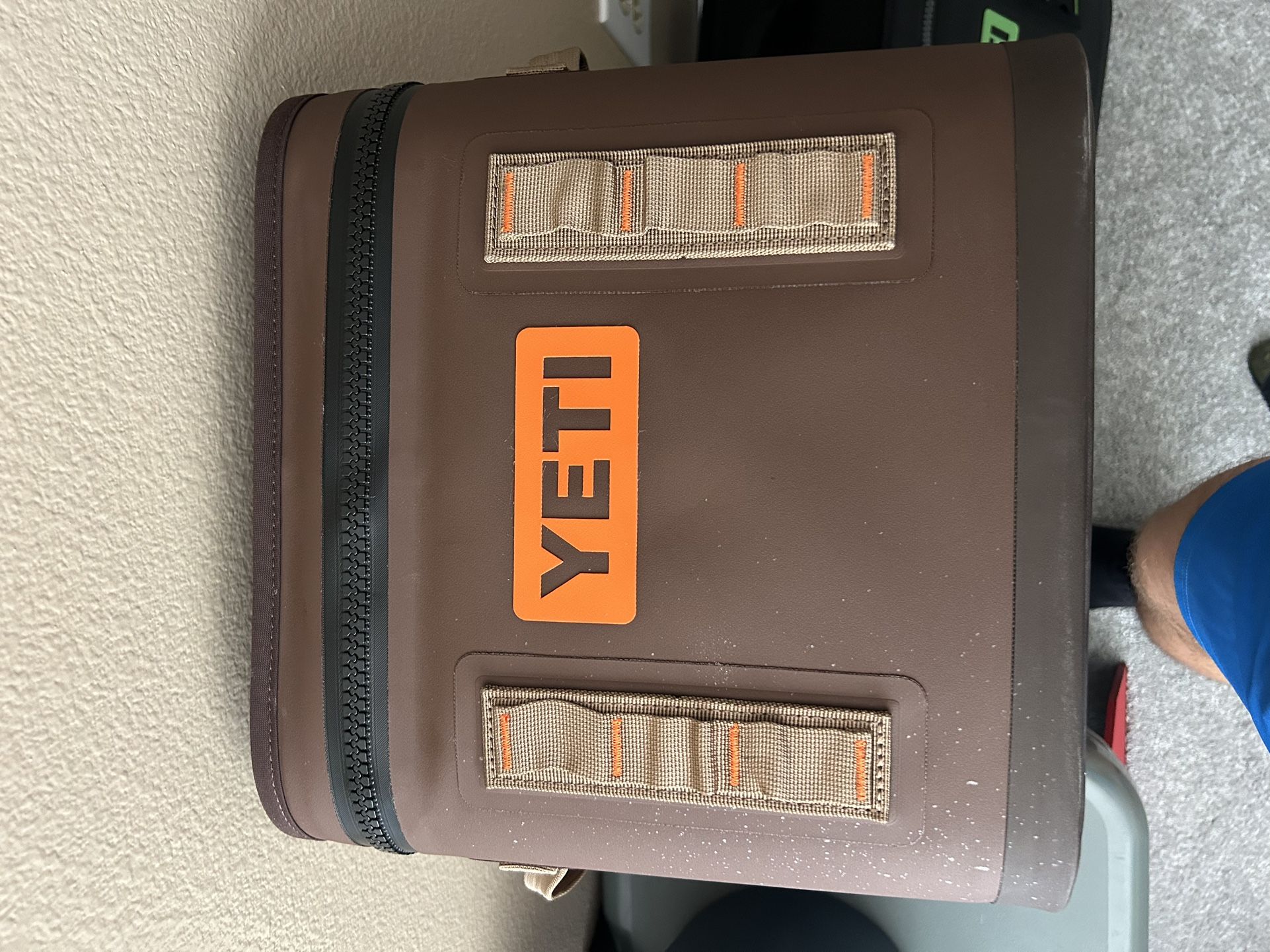 YETI HOPPER 12 Wetlands Brown