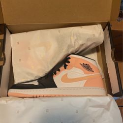 Jordan 1 Mid Arctic Orange Size 8.5