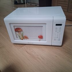 Microwave Magic Chef 16,5x13 Inches