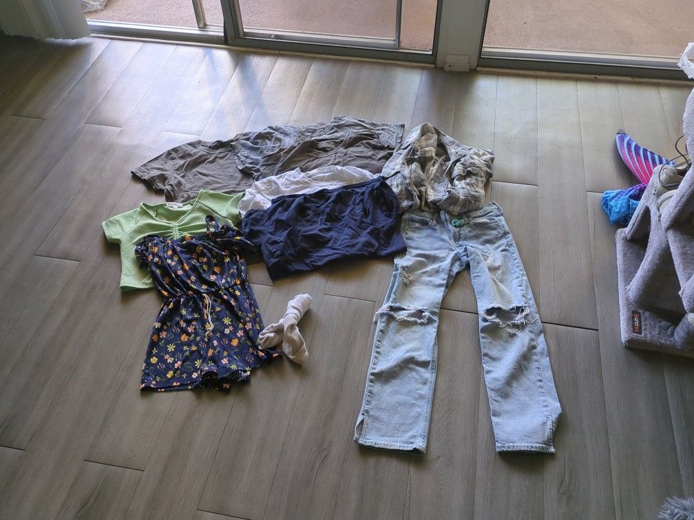 Girls 10/12 Mens Small Clothes