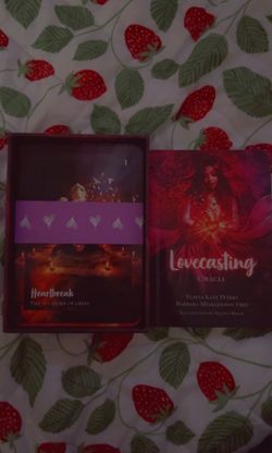 Lovecasting Oracle Deck by Flavia Kate Peters and Barbara MeijleJohn-Free