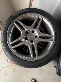 Mercedes amg wheels and tires