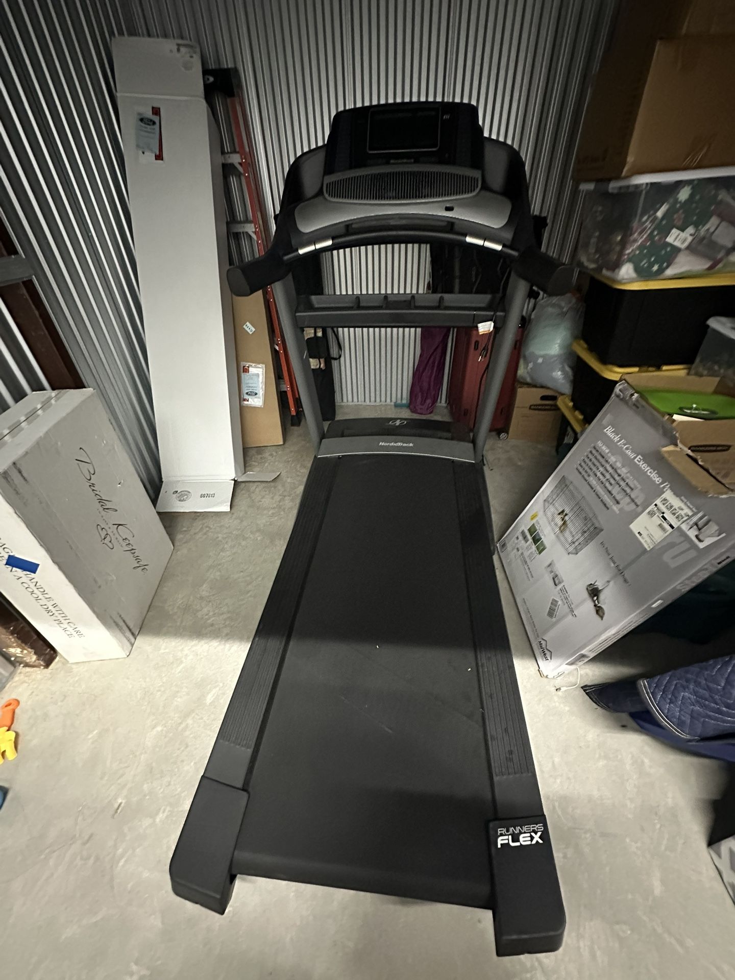 NordicTrack COMMERCIAL 1750 TREADMILL