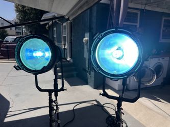 2x HMI 1200 cinepar ltm hmi light with normal 110v plug