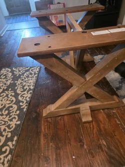 Farmhouse dining table legs