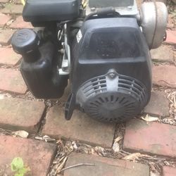 Honda 5hp Engine Runs Good 