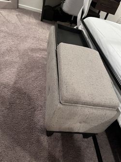 5 Foot Heavy Wooden Ashley Furniture Ottoman/coffee Table