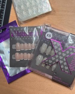Press-On Nails Set Bundle Y2K