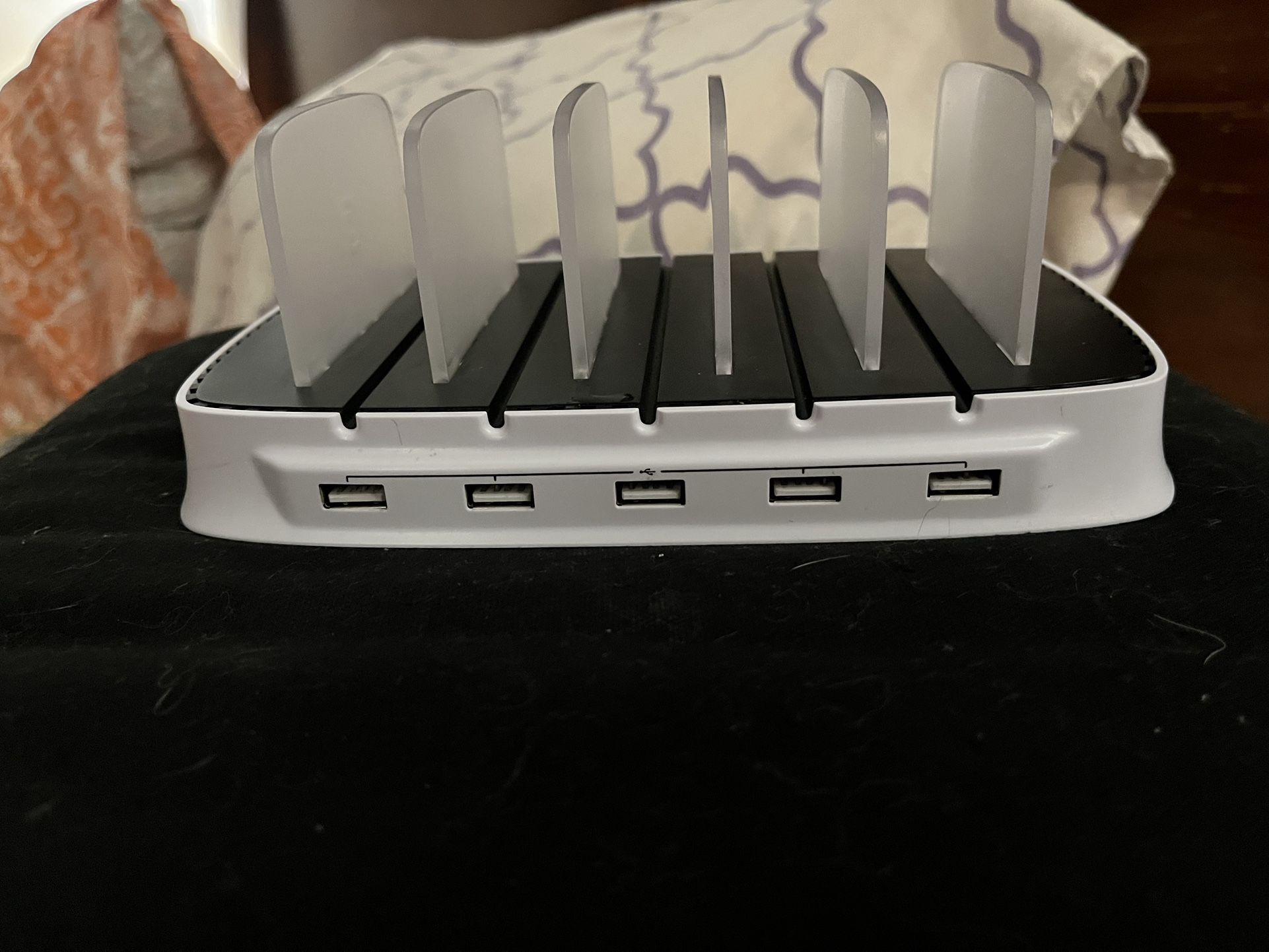 Griffin Multi device Charging Port