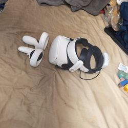 Quest 2 With Controllers And Upgraded Head Strap