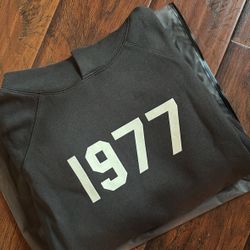 Essentials ‘ 1977 Limo ‘ Hoodie