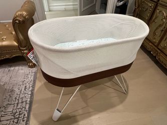 Snoo Bassinet with Upgraded Risers and free accessories