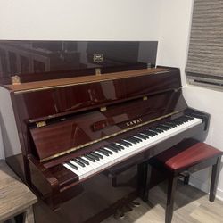 Kawai Upright Piano K13E