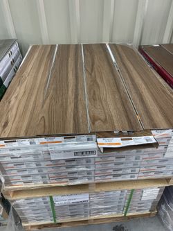 Lifeproof Clermont Elm 22 mil x 8.7 in. W x 48 in. L Click Lock Waterproof Luxury Vinyl Plank Flooring (20.1 sq. ft./case)