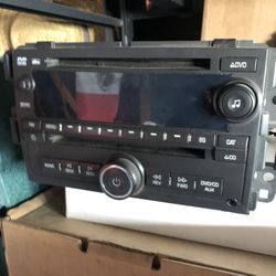 2013 Sierra Oem Radio With DVD Player