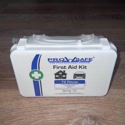 PRO SAFE FIRST AID KIT 72 PIECES BRAND NEW!