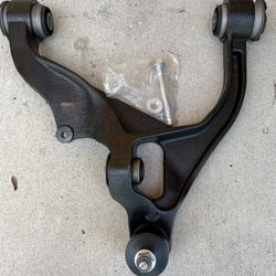 BRAND NEW! Moog right side lower control arm