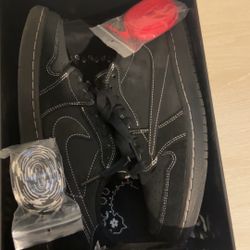 Travis Scort x Air Jordan 1 (black Phantom)