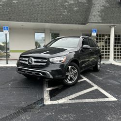 2022 Mercedes-Benz GLC 300