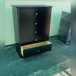 Dresser / Five drawers dresser
