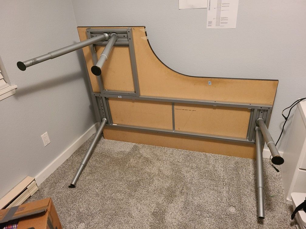 IKEA Galant Desk (Discontinued Model) for Sale in Woodinville, WA OfferUp
