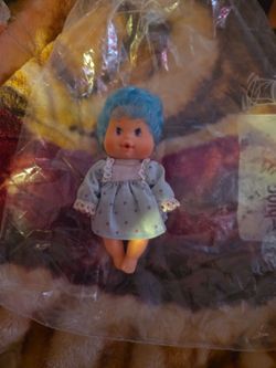 Blueberry Baby Dinks and Wets doll incomplete.