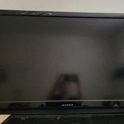 Dynex - 42" LCD HDTV