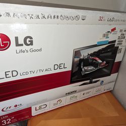 2 X 32 Inch LG TV