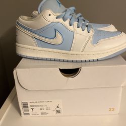 WMNS AIR JORDAN 1 LOW SE