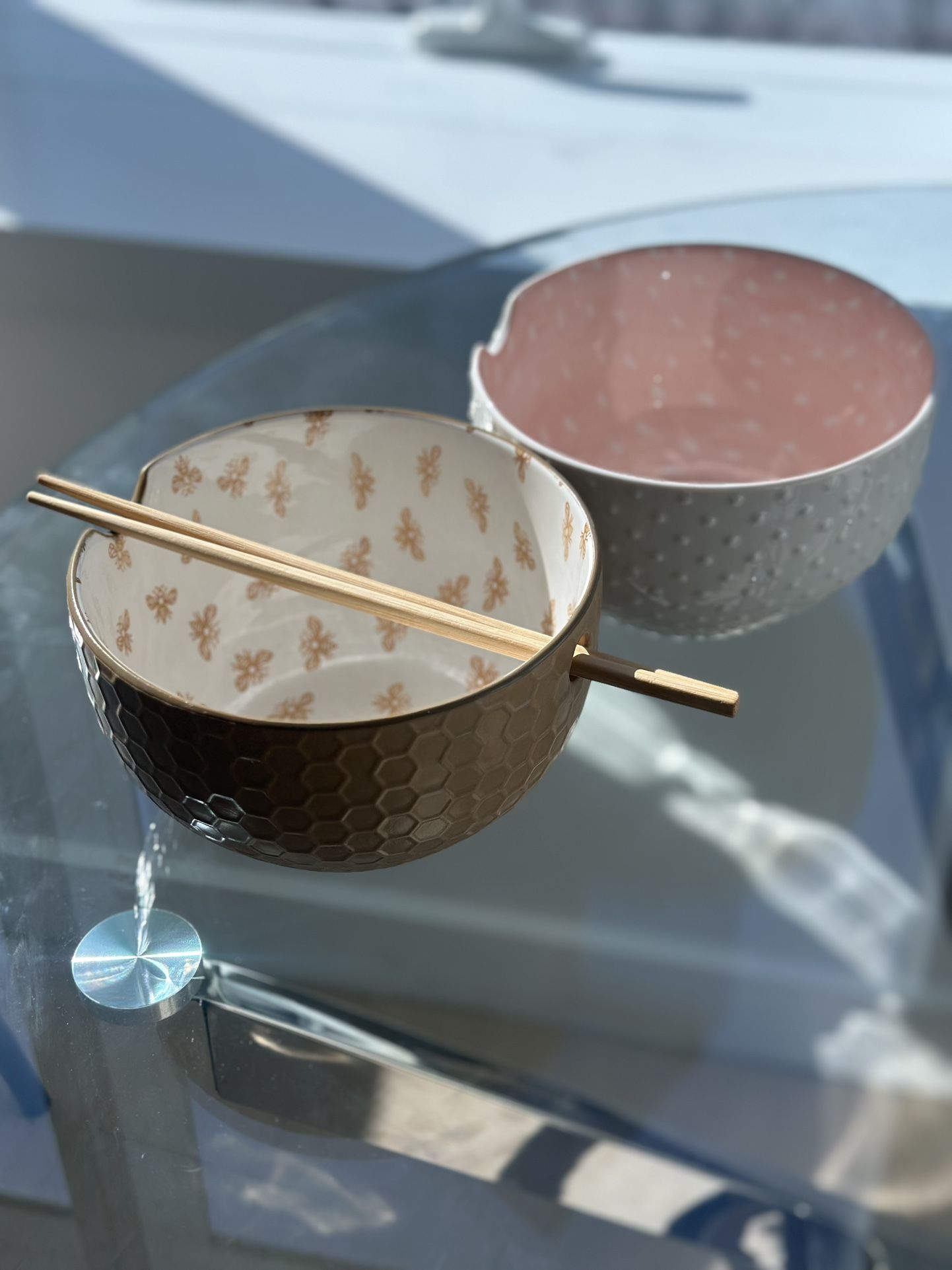 Noodle/Ramen bowls with chopsticks rest
