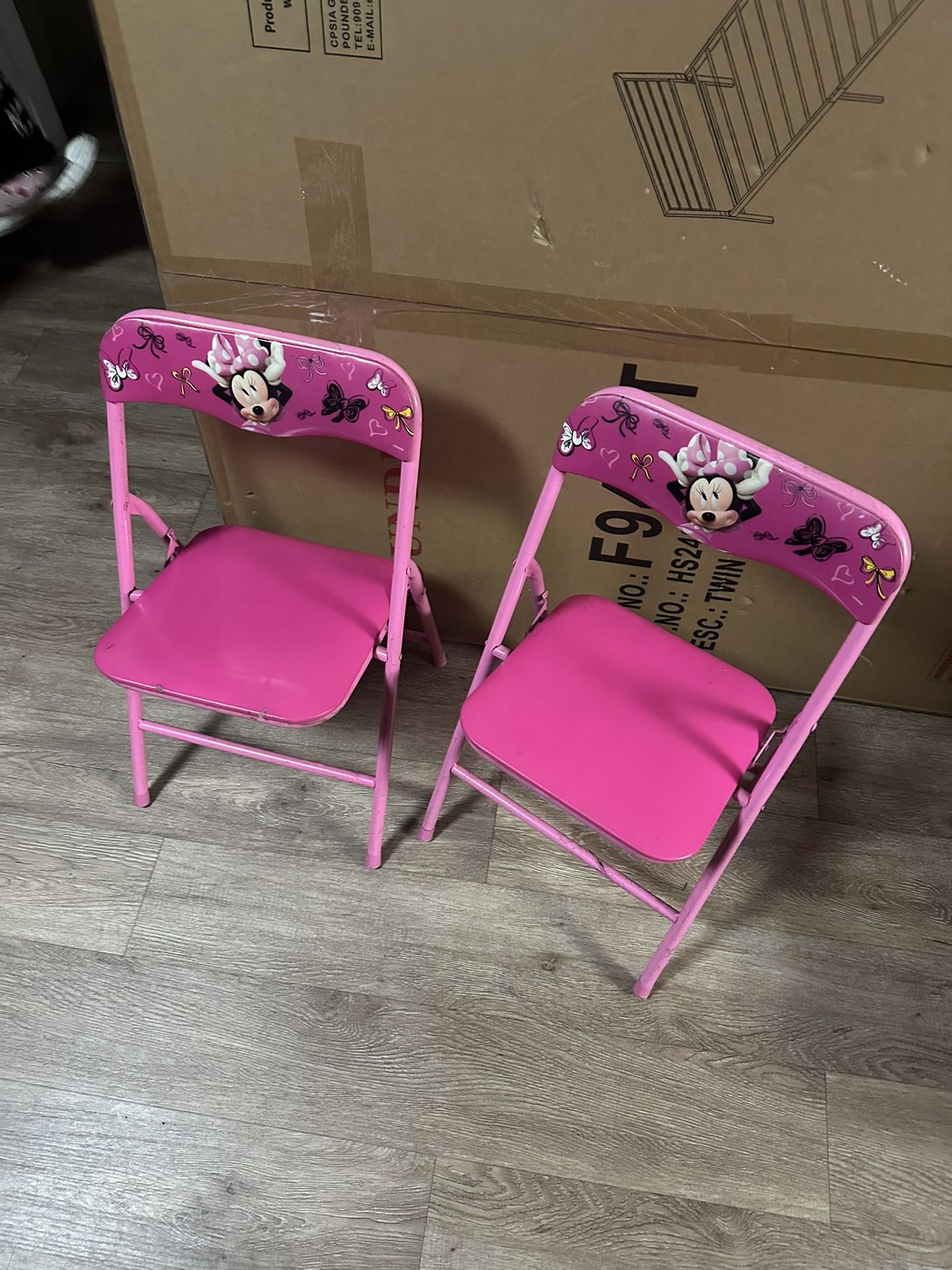 Mini Mouse Chair 