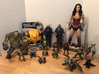 MIXED ACTION FIGURE LOT - 16 VARIOUS ACTION FIGURES