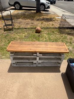 ** Bench **