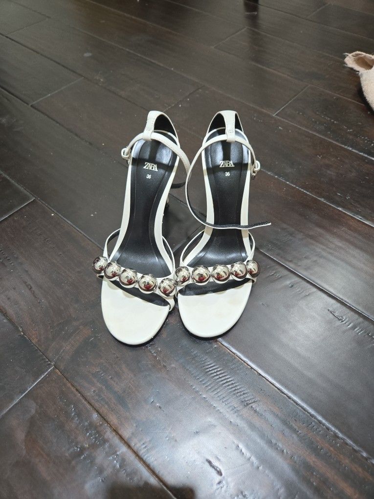 Zara White Heels Size 36 Or 6