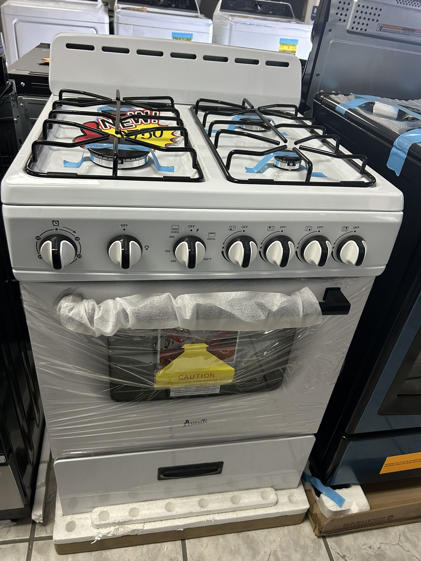 24’inches WIDE AVANTI GAS STOVE WHITE COLOR BRAND NEW!!!!