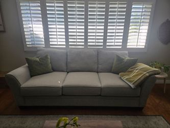 Mor's Sofa