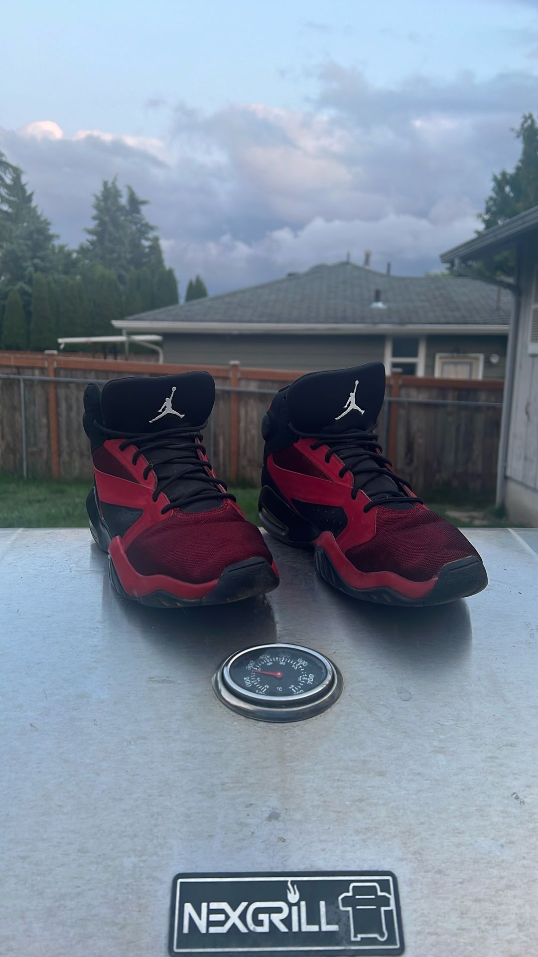 Jordan Lift Off Black Gym Red
