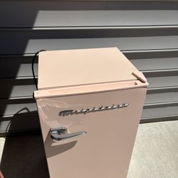 Mini Pink Refrigerator 