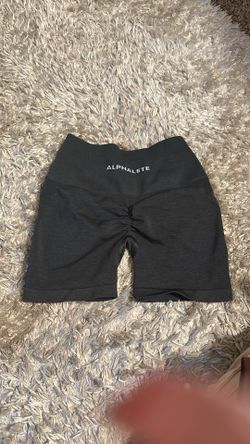ALPHALETE GYM SHORTS SIZE XS