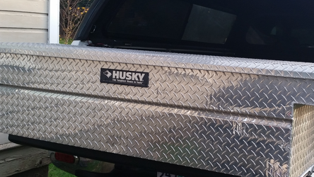 HUSKY - Full size pick up truck tool box