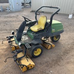 John Deere 2500
